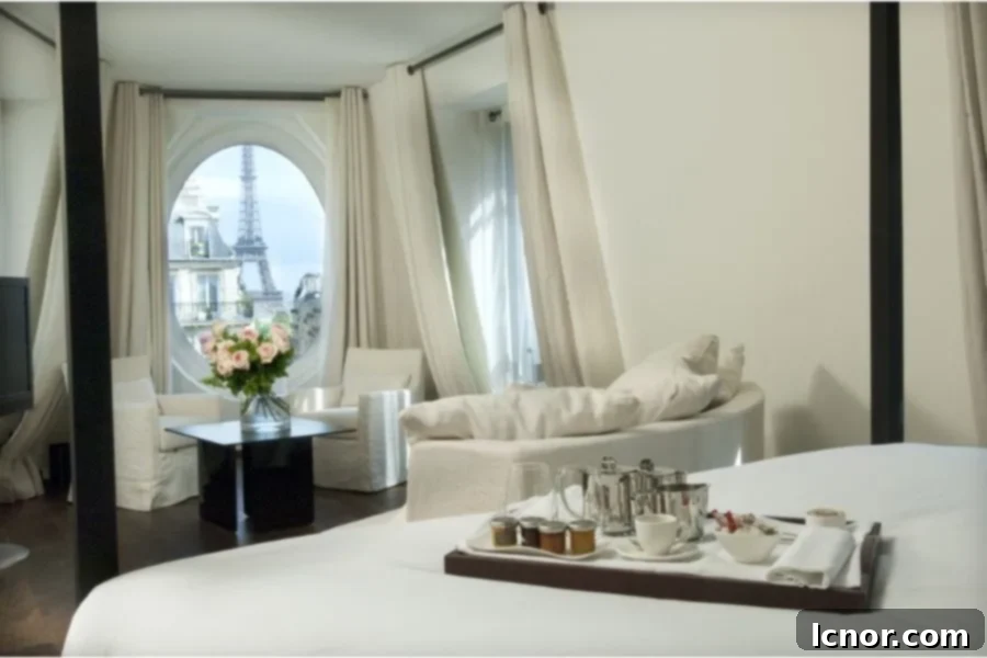 Paris Hotels with Views of the Eiffel Tower - Le Metropolitan