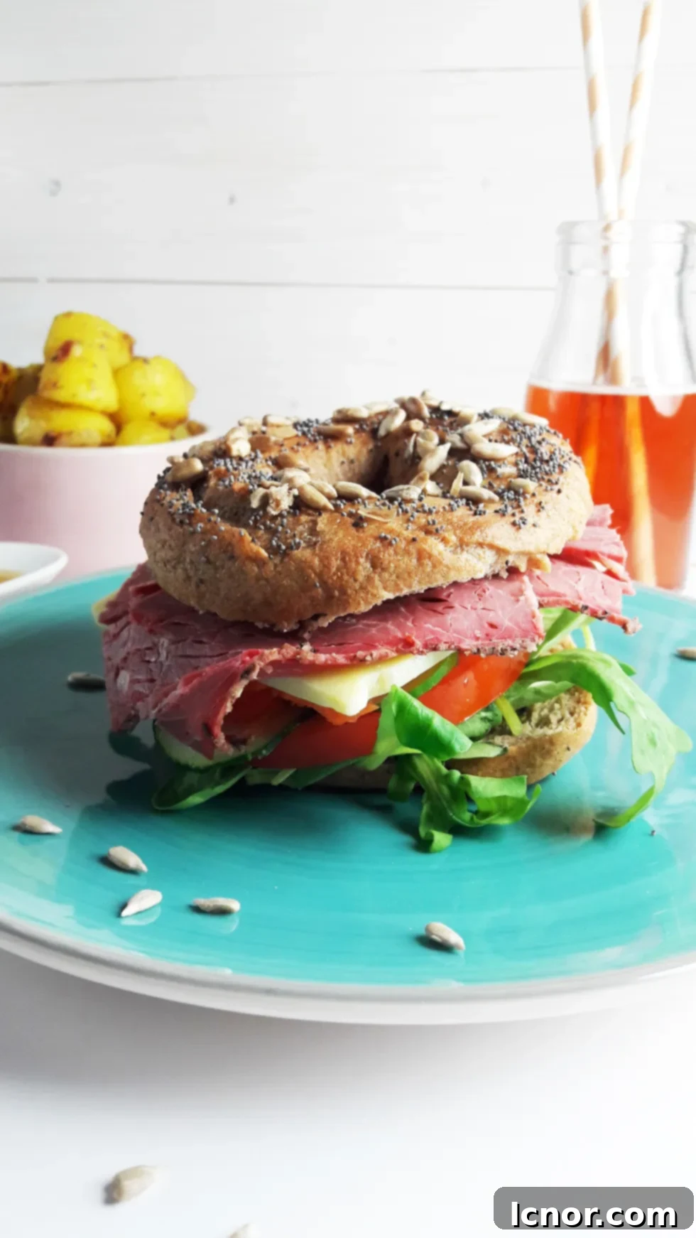Homemade Two-Seed Wholewheat Bagels with Poppy and Sunflower Seeds