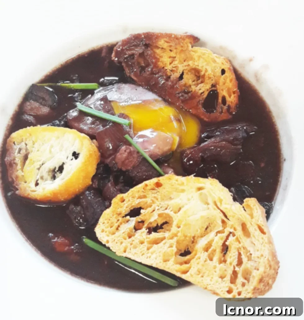 Oeuf Meurette at Le Comptoir du Boeuf. A Hedgehog in the Kitchen. www.ahedgehoginthekitchen.com.