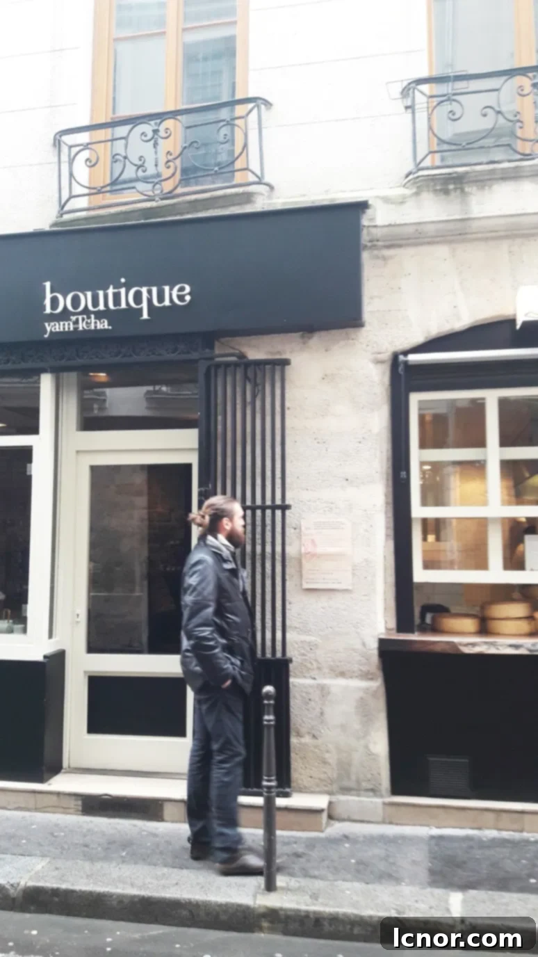 Exquisite bao buns from Yam'tcha Boutique in Paris.