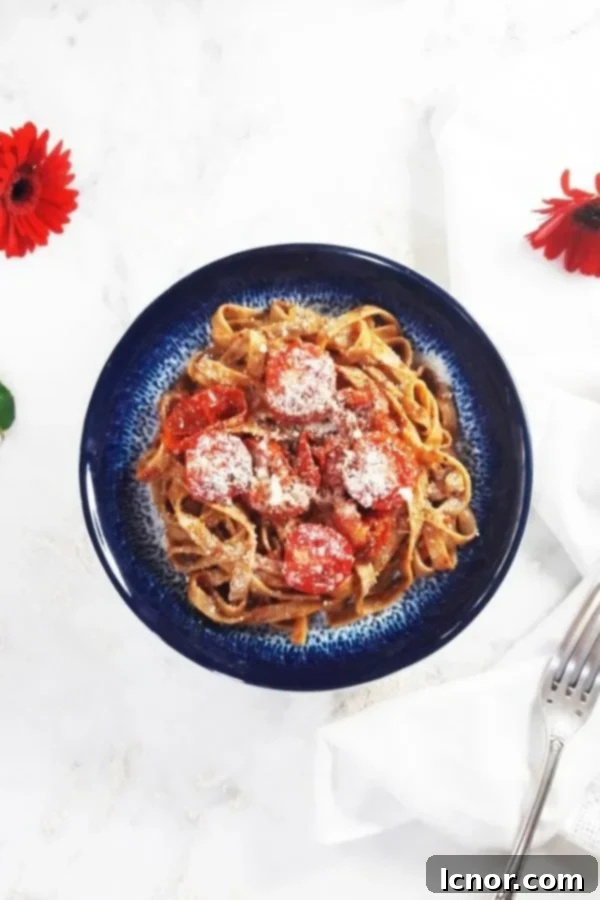 ragu sauce on fresh tagliatelle