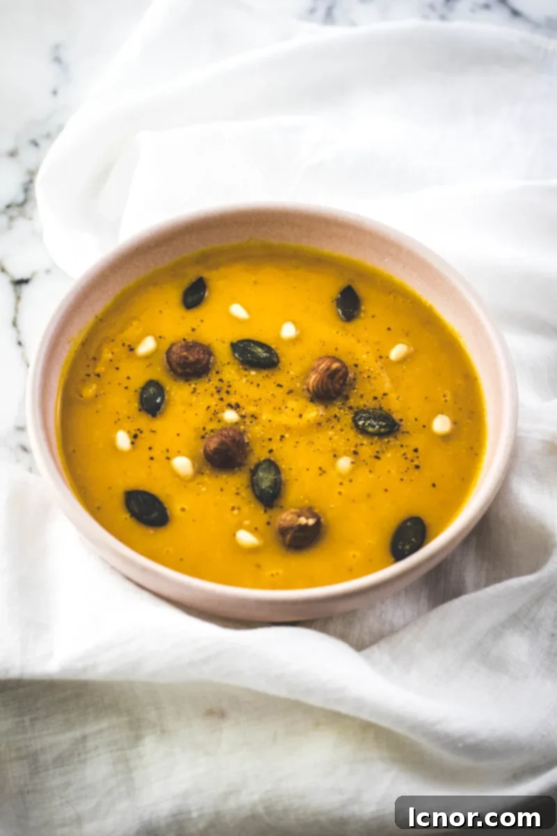 Autumn glow butternut squash soup | ahedgehoginthekitchen.com