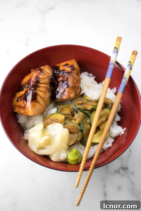 Japanese salmon rice bowl - a healthy and delicious meal
