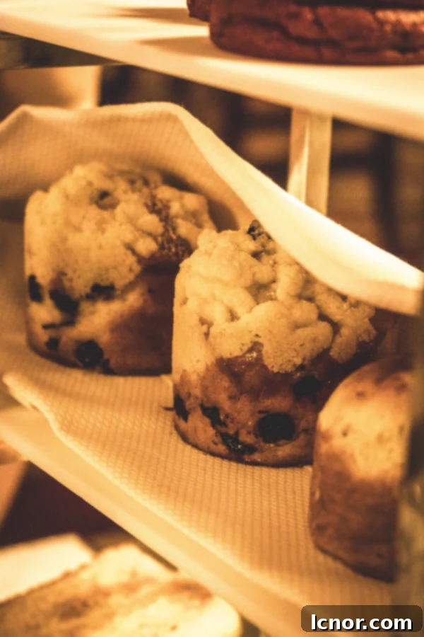 Blueberry Crumble Scones at Le Meurice Paris